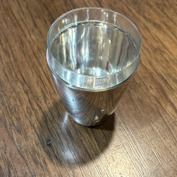 Plastic Cocktail Shaker - Picture 3 of 6